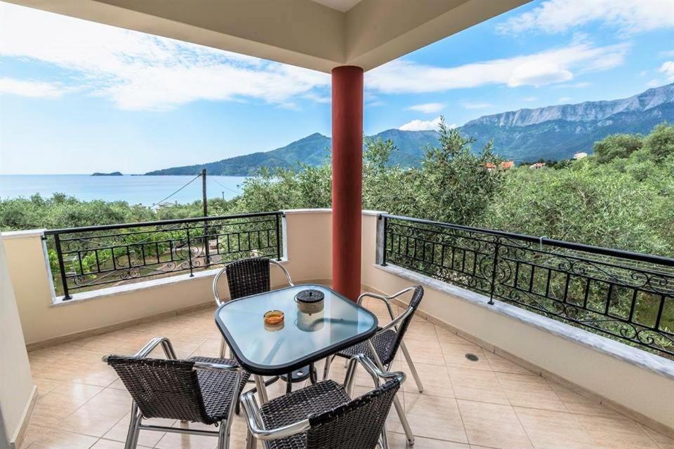 Anna Apartments Chrisi Ammoudia Esterno foto