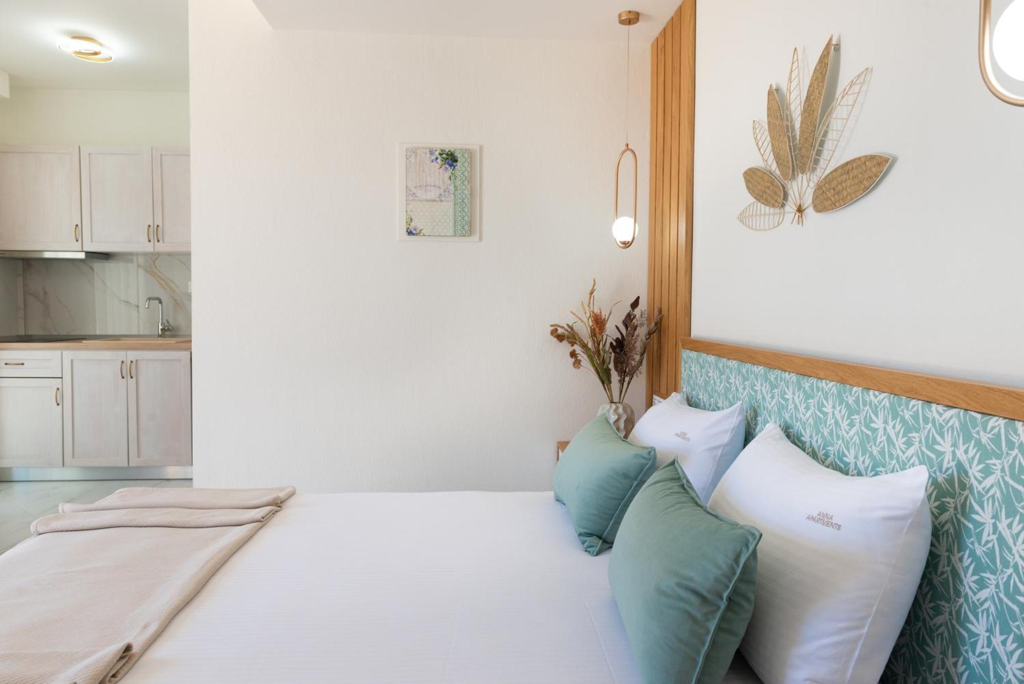 Anna Apartments Chrisi Ammoudia Esterno foto